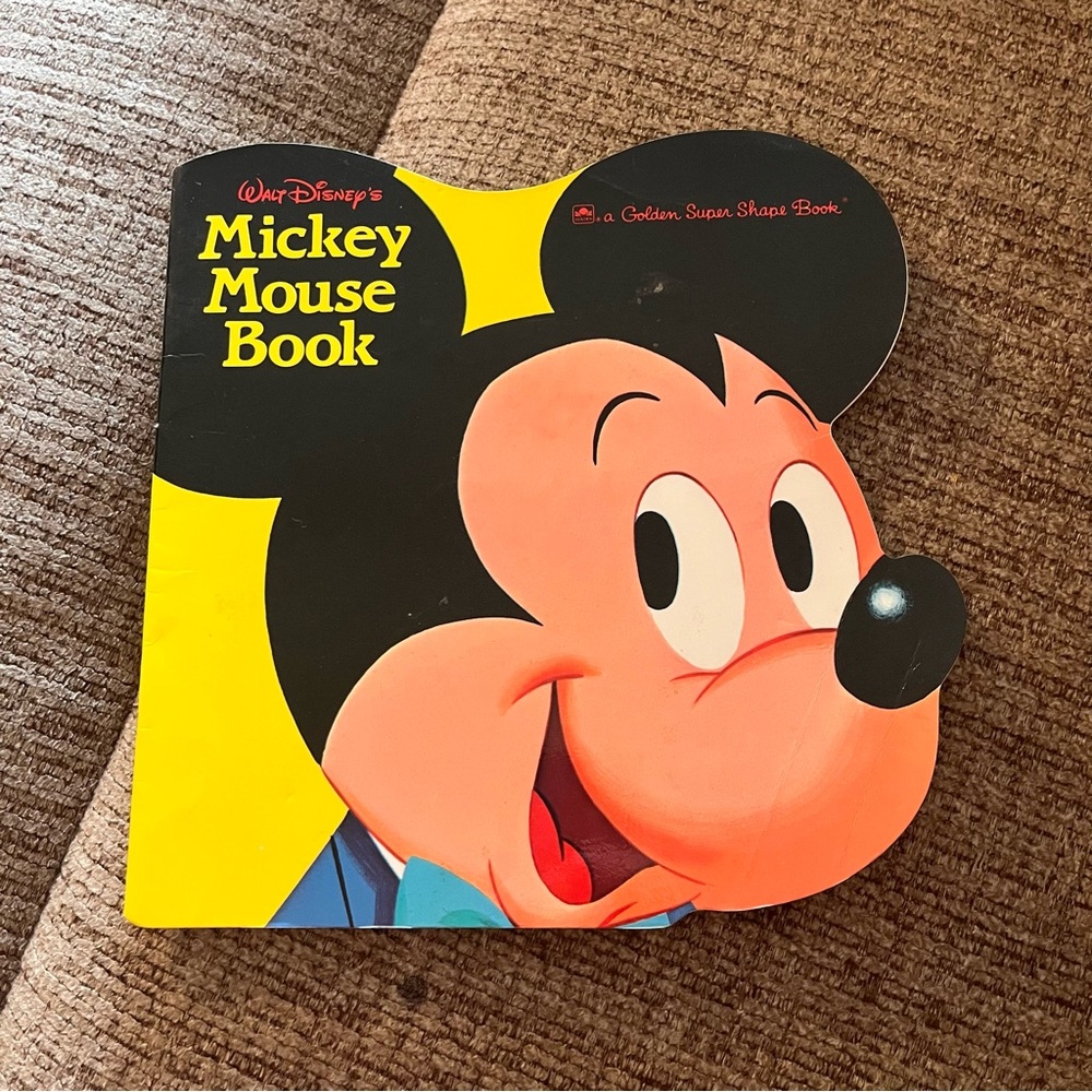 Disney Golden Shape Super book Mickey Mouse book 1965